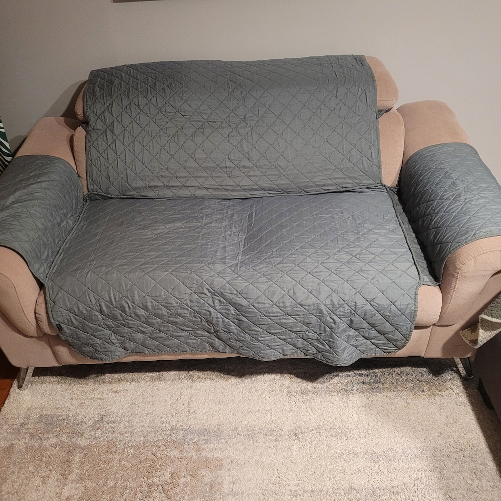 Loveseat Cover 2 Coushions/Green - Picture 6 of 7